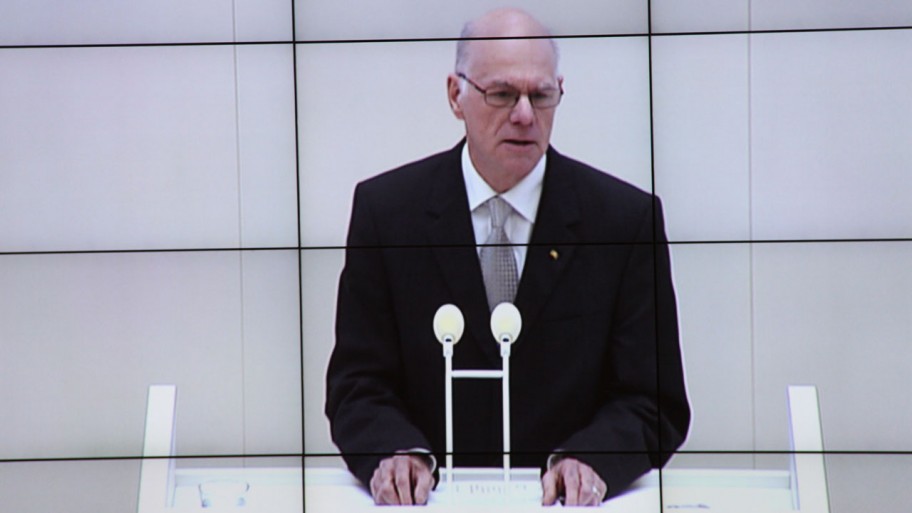 Bundestagspräsident Dr. Norbert Lammert hält eine Rede im Plenum.