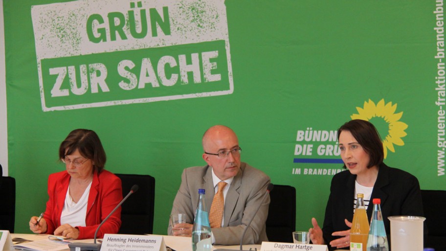 Stefan Wehrmeyer, Dr. Sönke E. Schulz, Ursula Nonnemacher, Henning Heidemanns und Dagmar Hartge (FG Open Govt Data) © Fraktion