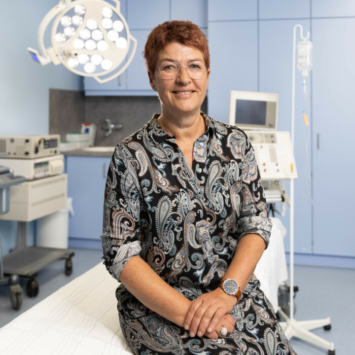 Porträt von Carla Kniestedt im Krankenhaus